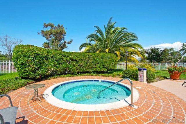 12127 Royal Lytham Row, San Diego, CA 92128