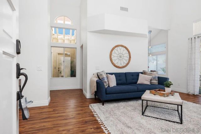 12127 Royal Lytham Row, San Diego, CA 92128