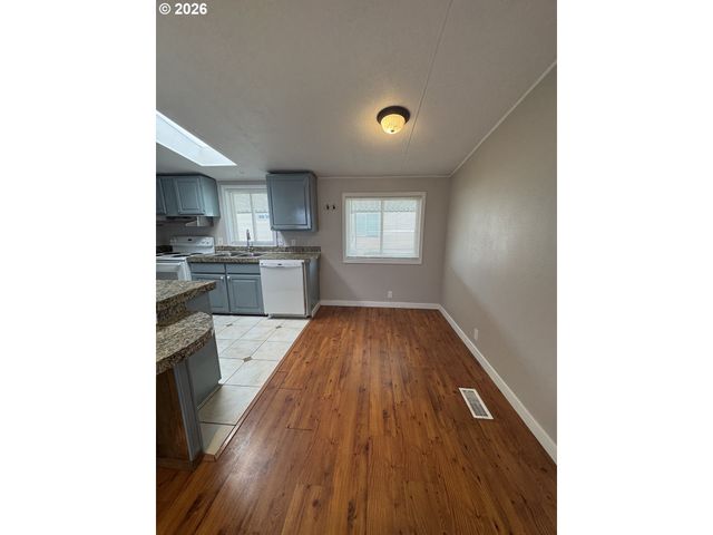 428 Sw BOSTON Way, Beaverton, OR 97006