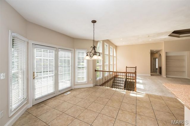 601 Oak Hill Drive, Belleville, IL 62223