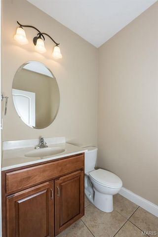 601 Oak Hill Drive, Belleville, IL 62223