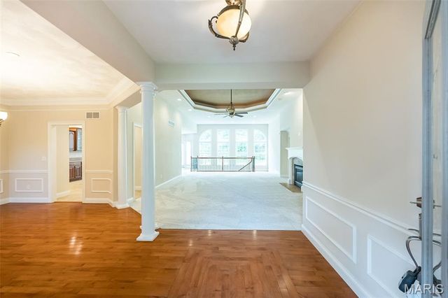 601 Oak Hill Drive, Belleville, IL 62223