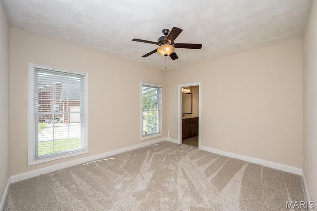 601 Oak Hill Drive, Belleville, IL 62223