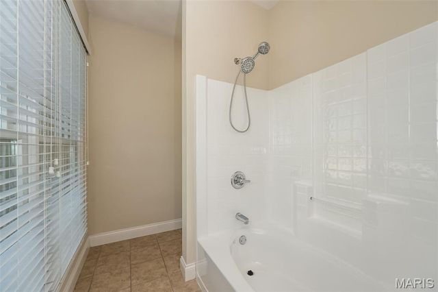 601 Oak Hill Drive, Belleville, IL 62223