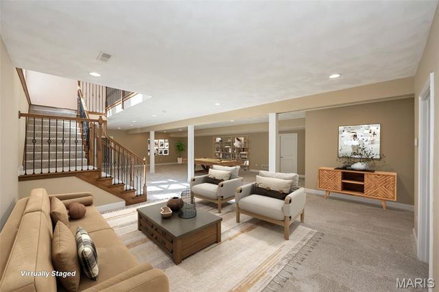 601 Oak Hill Drive, Belleville, IL 62223