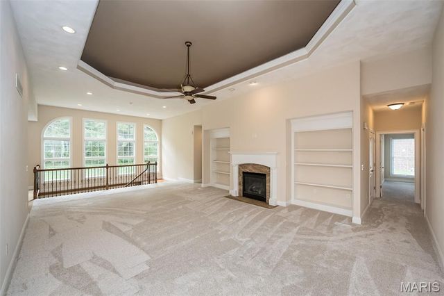 601 Oak Hill Drive, Belleville, IL 62223
