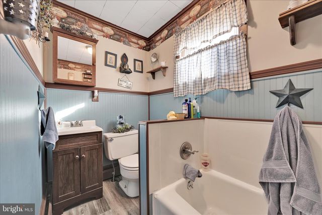 306 E MAIN ST, Schuylkill Haven, PA 17972