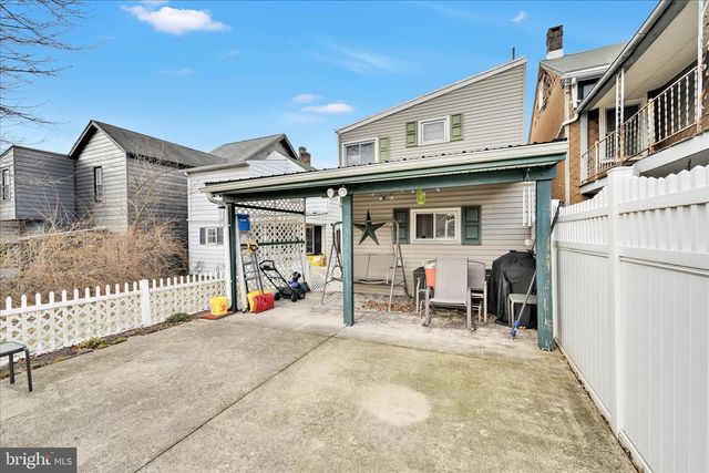 306 E MAIN ST, Schuylkill Haven, PA 17972