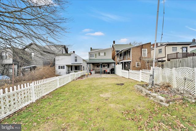 306 E MAIN ST, Schuylkill Haven, PA 17972