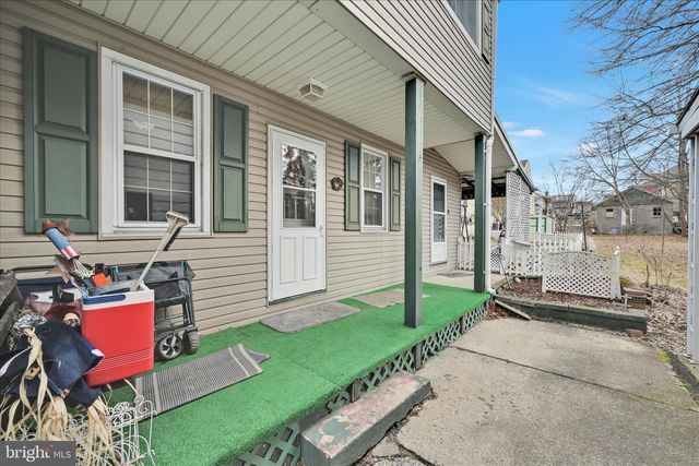 306 E MAIN ST, Schuylkill Haven, PA 17972