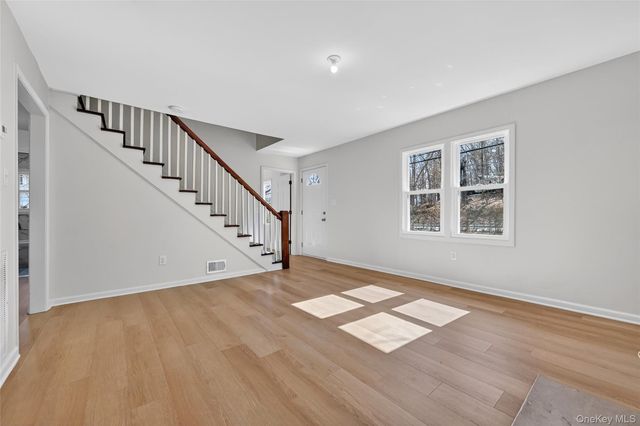 57 Goshen Avenue, Washingtonville, NY 10992