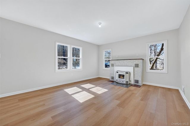 57 Goshen Avenue, Washingtonville, NY 10992