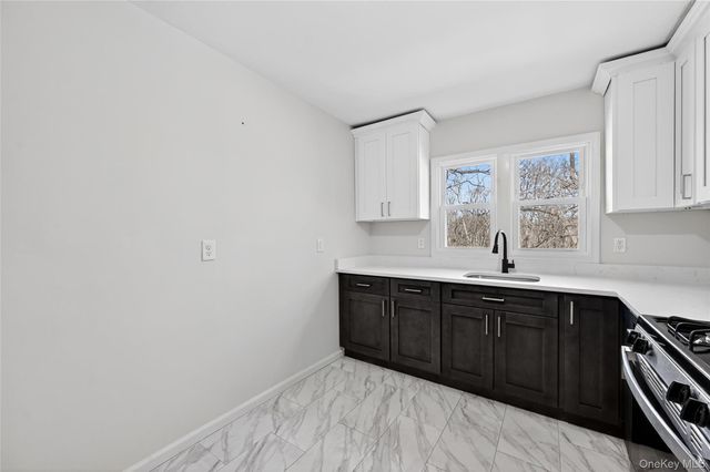 57 Goshen Avenue, Washingtonville, NY 10992