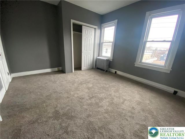 122 Spruce Street, Nazareth Boro, PA 18064