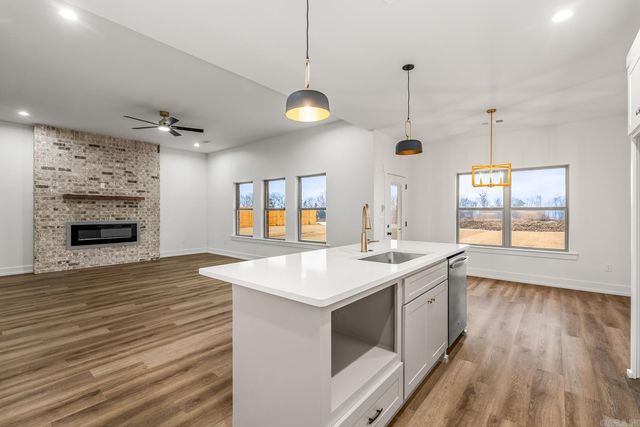 231 Michelle Drive, Beebe, AR 72012