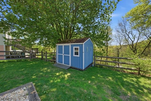 98 Rogers Dr, Roxbury Twp., NJ 07850