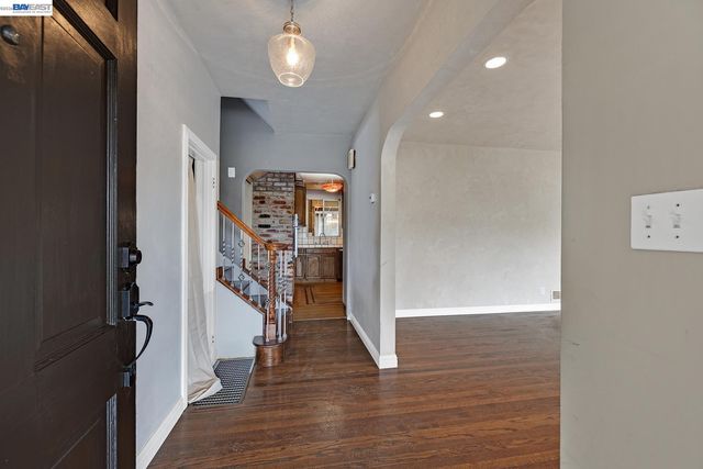 3034 Beverly, San Mateo, CA 94403