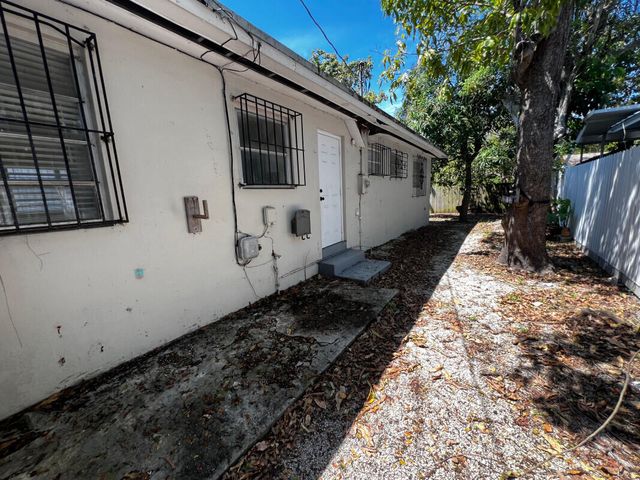 3771 Frow Avenue, Miami, FL 33133