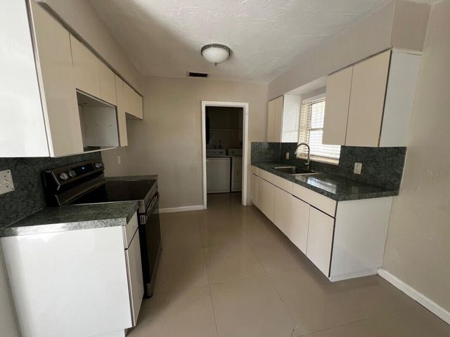 3771 Frow Avenue, Miami, FL 33133