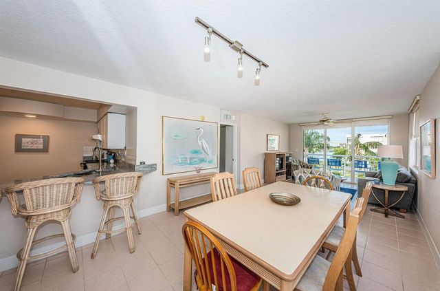 6061 BAHIA DEL MAR CIRCLE 448, St Petersburg, FL 33715