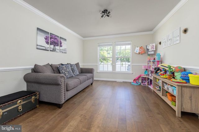 700 SHERWOOD DR, Williamstown, NJ 08094