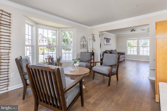 700 SHERWOOD DR, Williamstown, NJ 08094