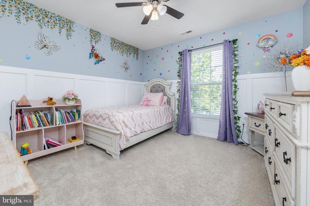 700 SHERWOOD DR, Williamstown, NJ 08094