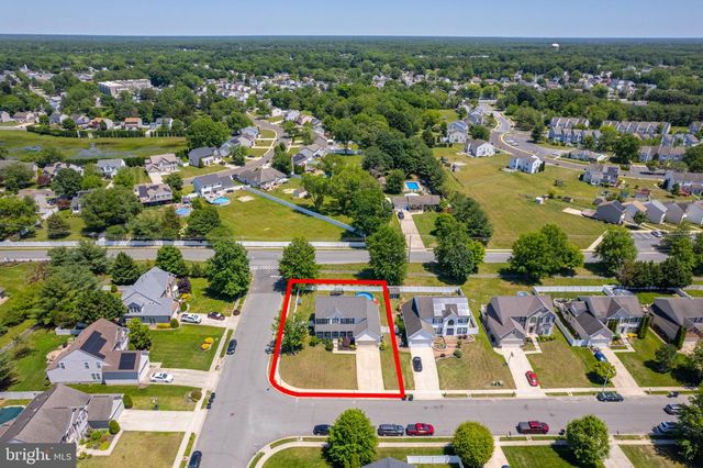 700 SHERWOOD DR, Williamstown, NJ 08094