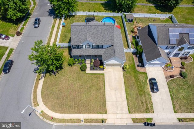 700 SHERWOOD DR, Williamstown, NJ 08094