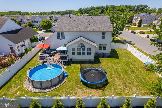700 SHERWOOD DR, Williamstown, NJ 08094