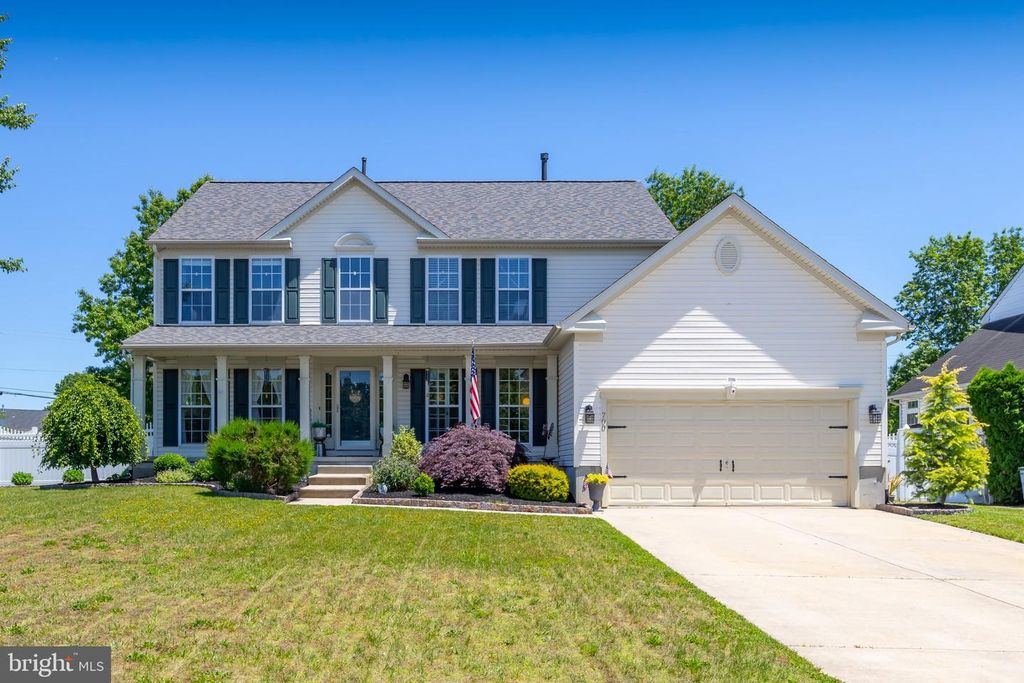 700 SHERWOOD DR, Williamstown, NJ 08094