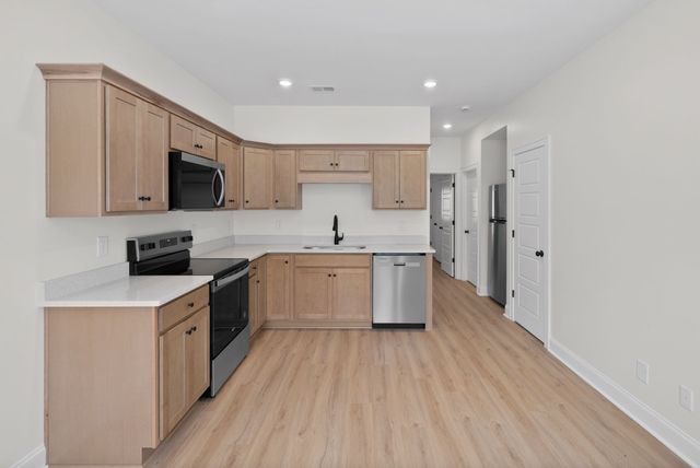 320 S 7th St Unit B, Clarksville, TN 37040