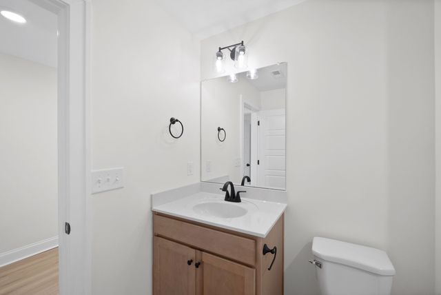 320 S 7th St Unit B, Clarksville, TN 37040