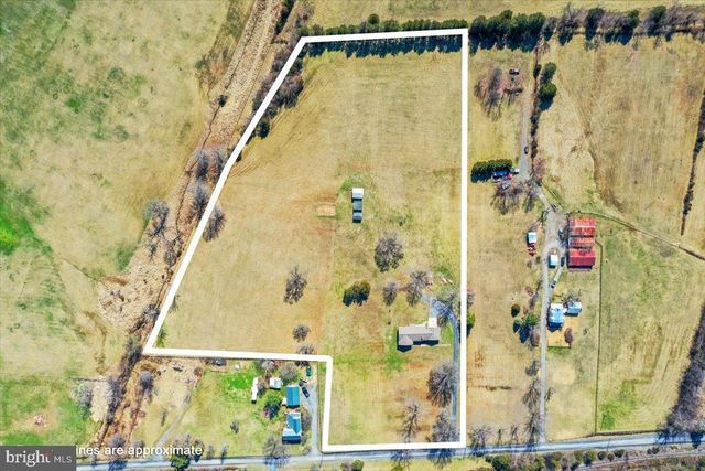 550 BUCKS MILL RD, Strasburg, VA 22657