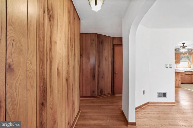 550 BUCKS MILL RD, Strasburg, VA 22657