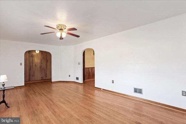 550 BUCKS MILL RD, Strasburg, VA 22657