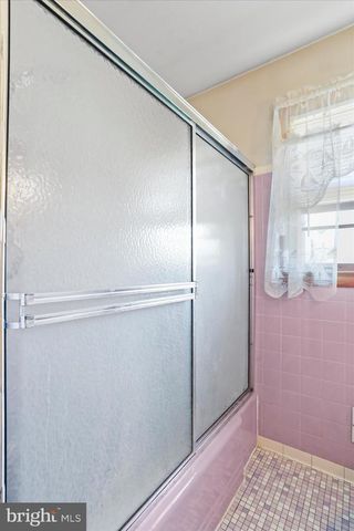 550 BUCKS MILL RD, Strasburg, VA 22657