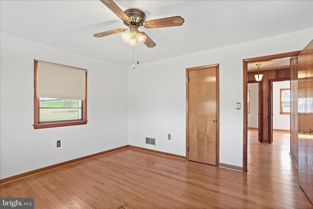 550 BUCKS MILL RD, Strasburg, VA 22657