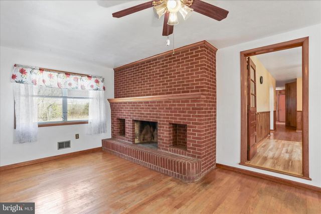 550 BUCKS MILL RD, Strasburg, VA 22657