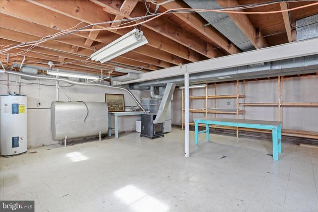 550 BUCKS MILL RD, Strasburg, VA 22657