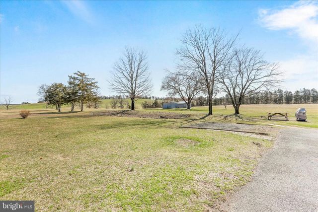 550 BUCKS MILL RD, Strasburg, VA 22657