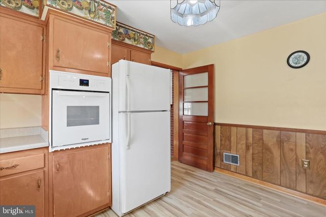 550 BUCKS MILL RD, Strasburg, VA 22657