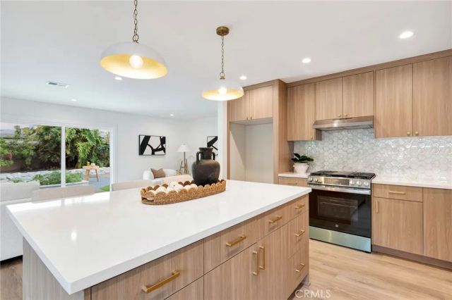 8141 Valencia, Huntington Beach, CA 92647