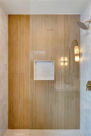 8141 Valencia, Huntington Beach, CA 92647