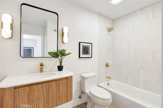 8141 Valencia, Huntington Beach, CA 92647