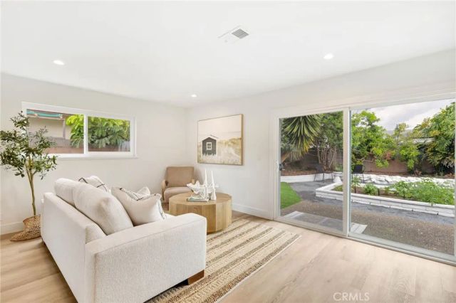 8141 Valencia, Huntington Beach, CA 92647