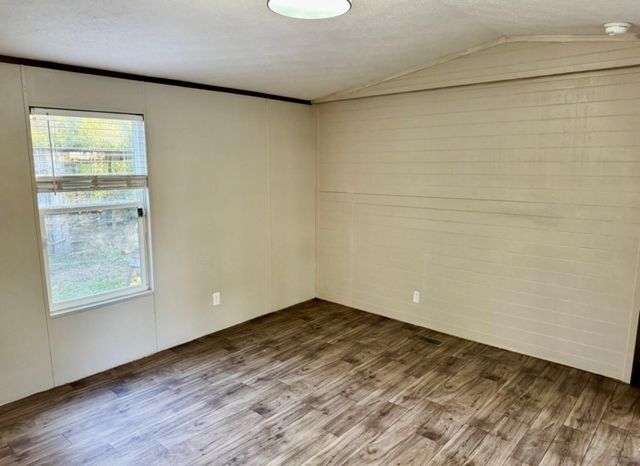 346 County Road 2218, Cleveland, TX 77327