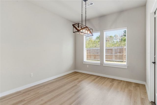 2221 S 9th Street, Rogers, AR 72758