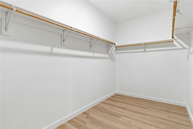 2221 S 9th Street, Rogers, AR 72758