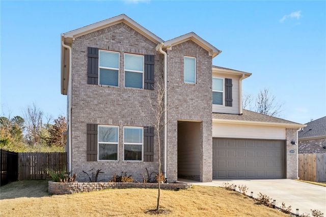 2221 S 9th Street, Rogers, AR 72758